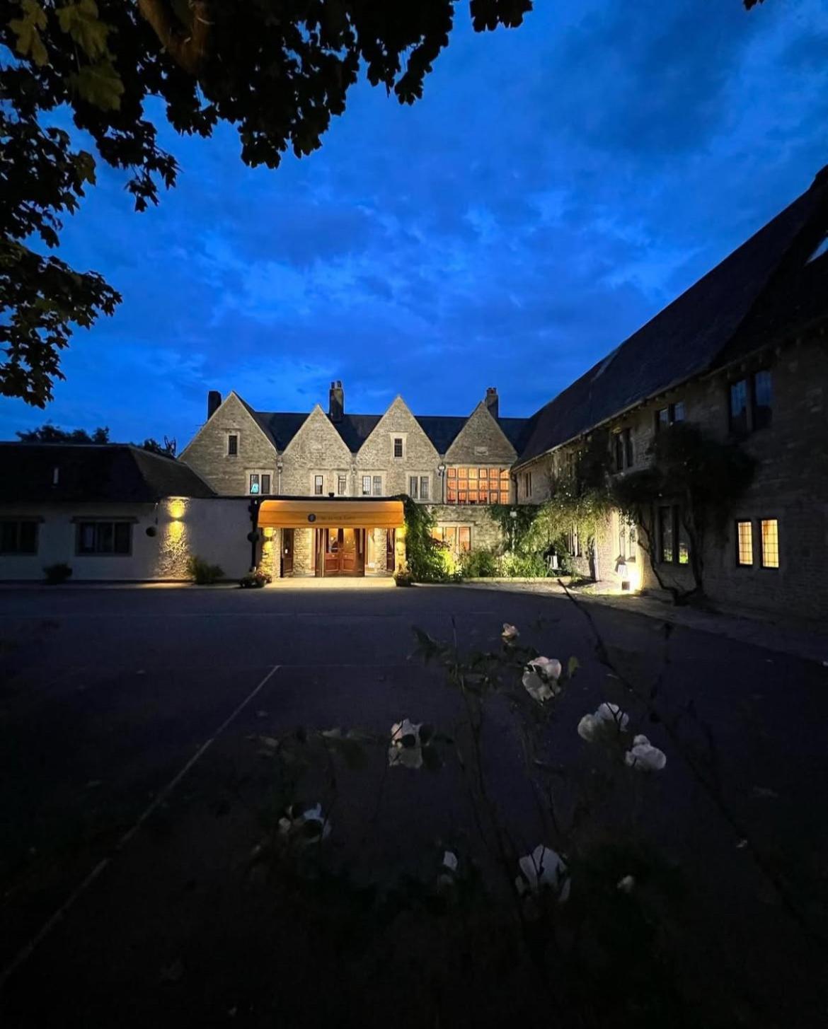 House Hotel, Sure Collection By Western Cricklade